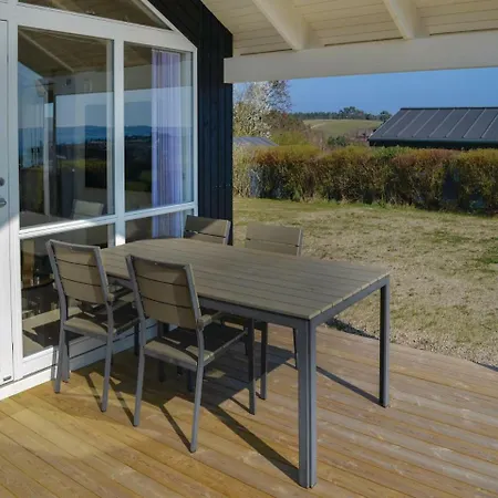 Feriehus Four-bedroom Holiday In