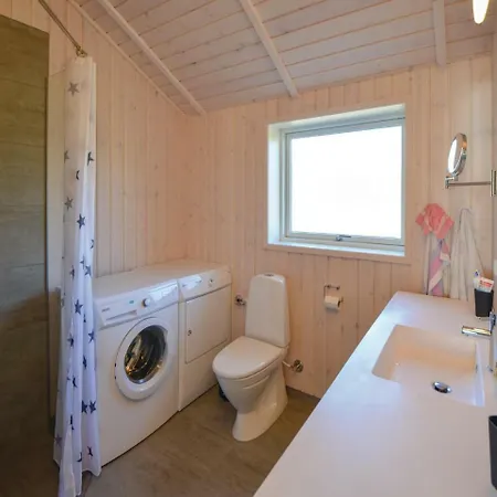 Four-bedroom Holiday In Feriehus Ebeltoft