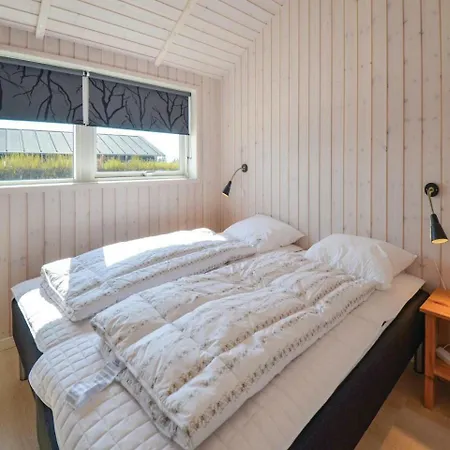 Feriehus Four-bedroom Holiday In