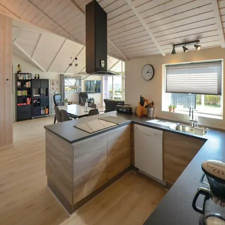 Feriehus Four-bedroom Holiday In Ebeltoft